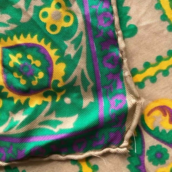 Sally Gee 1960 1970s silk rayon  printed scarf Plus bonus Champaign silk scarf - Picture 5 of 9